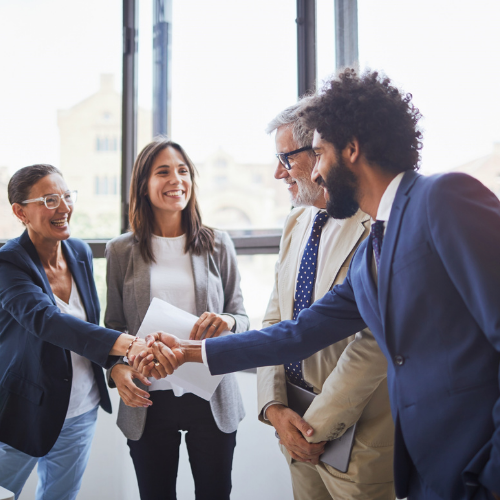 Website Images people shaking hands